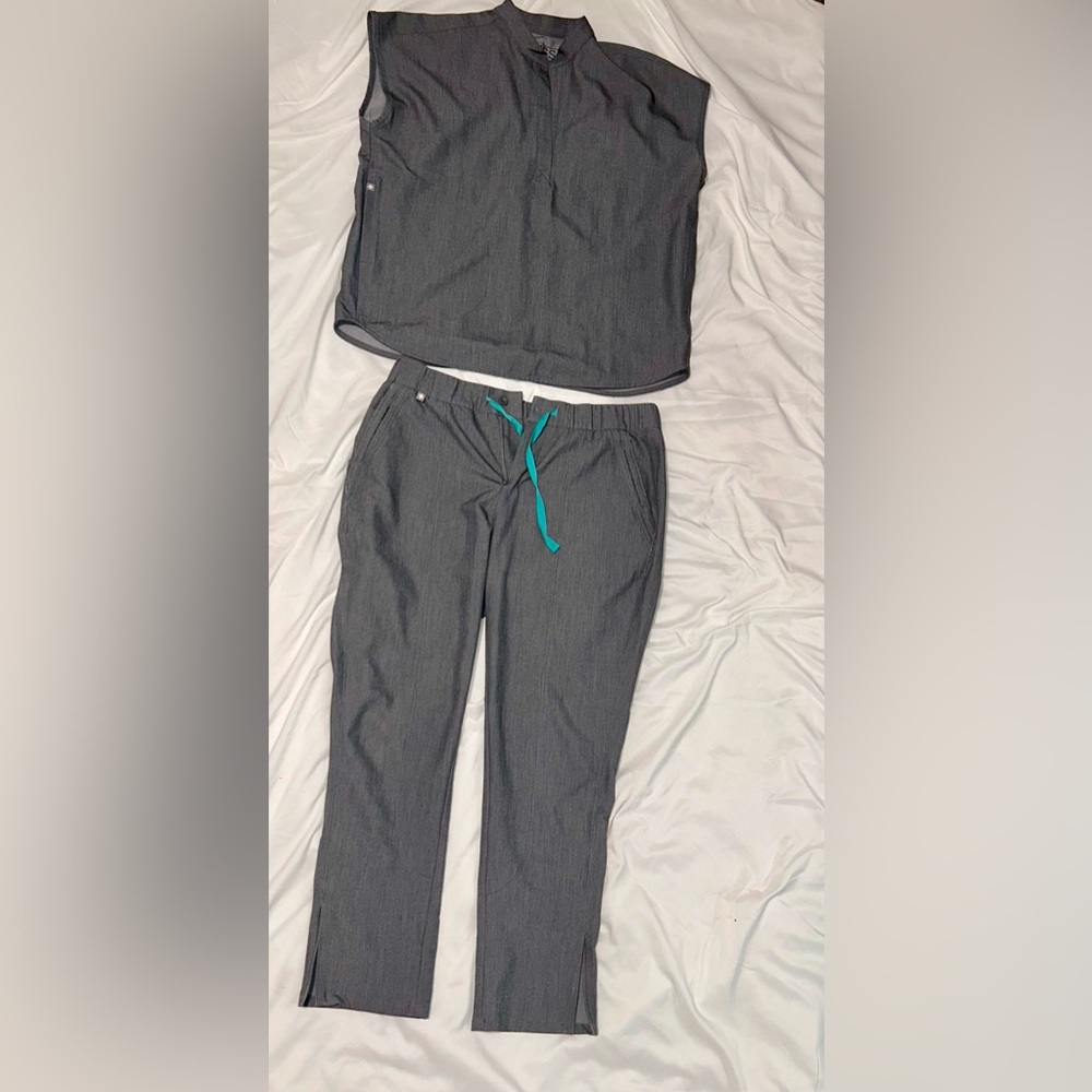 FIGS Gray Scrub Set- Blue Drawstring
 drawstring/ button pants.